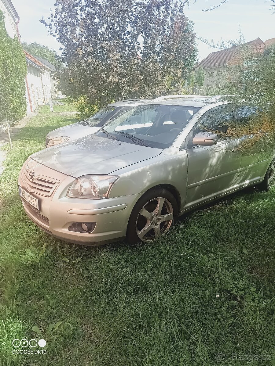 Prodám Toyotu Avensis kombi - 3