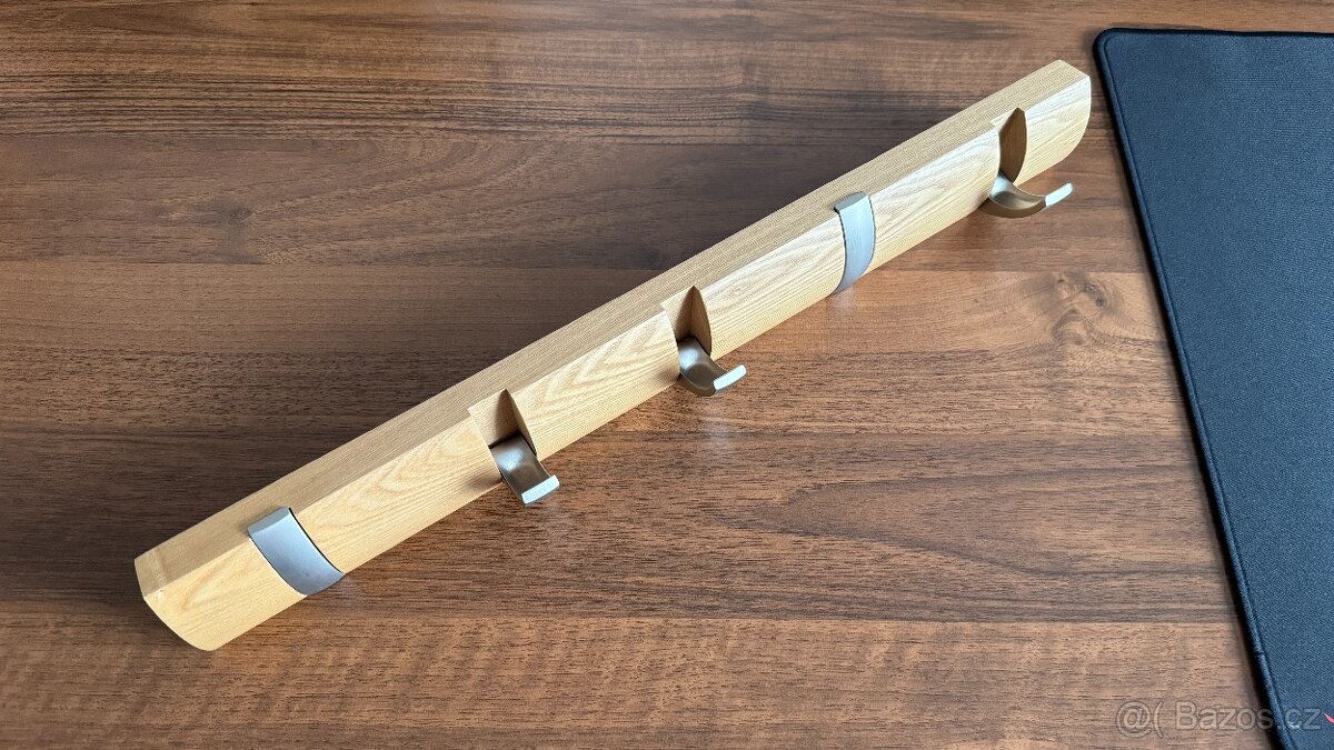 Designový nástěnný věšák na oblečení Umbra - 3