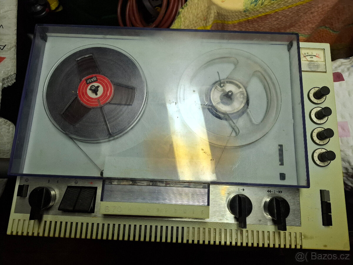 Prodám starý kotoučový magnetofon B70 - 3
