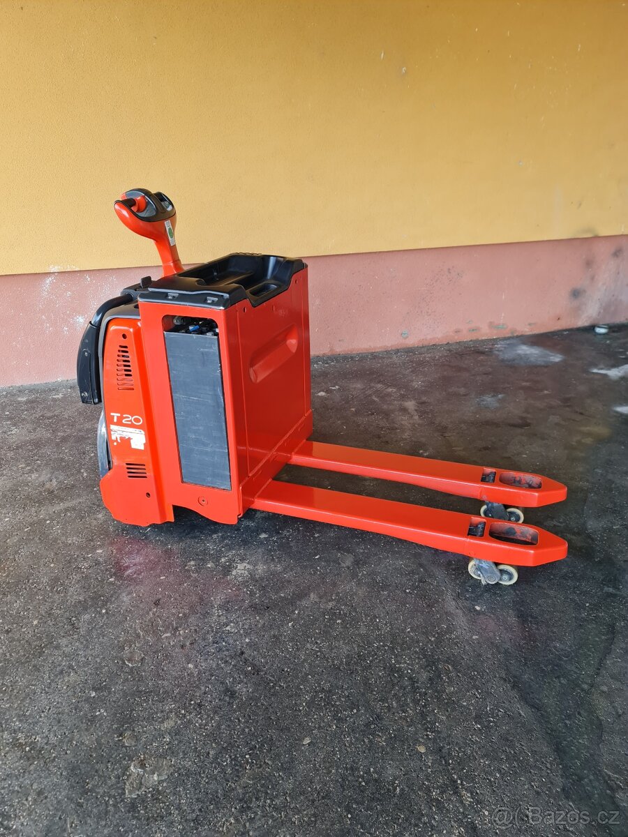 Predám Ručne vedený elektrický paletový vozík LINDE -T20 - 3