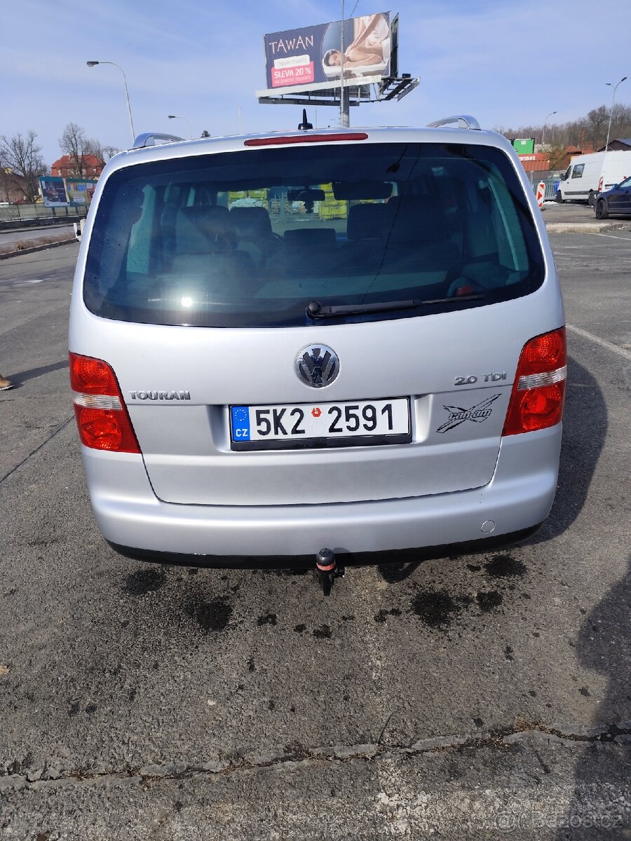 Volkswagen Touran 2.0 tdi 103 kW - 3