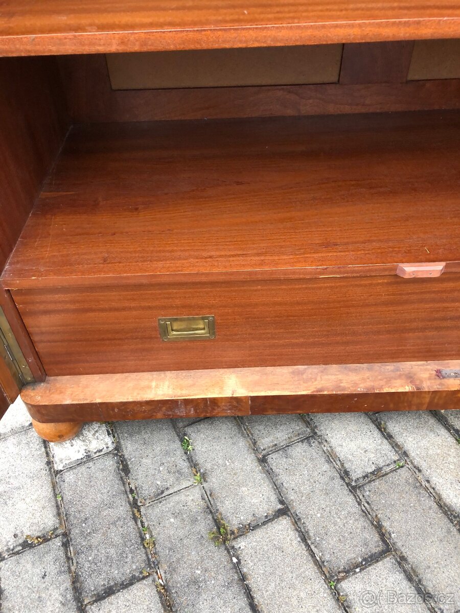 Starožitná skříň - 3
