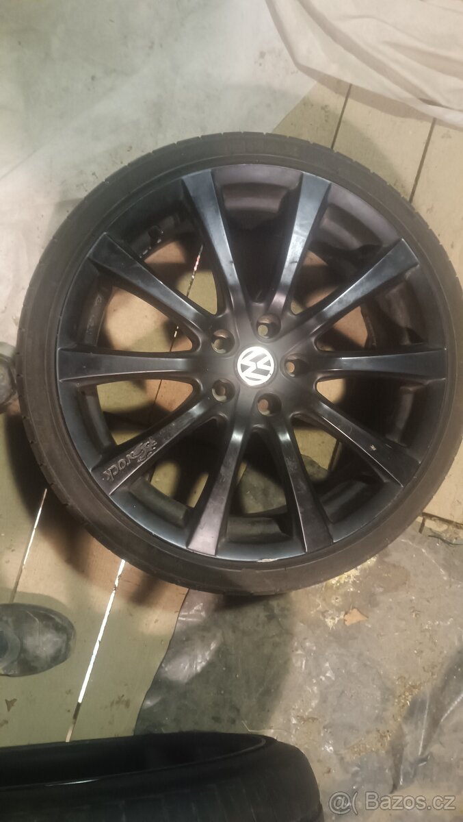 ALU kola Brock r19 - 3