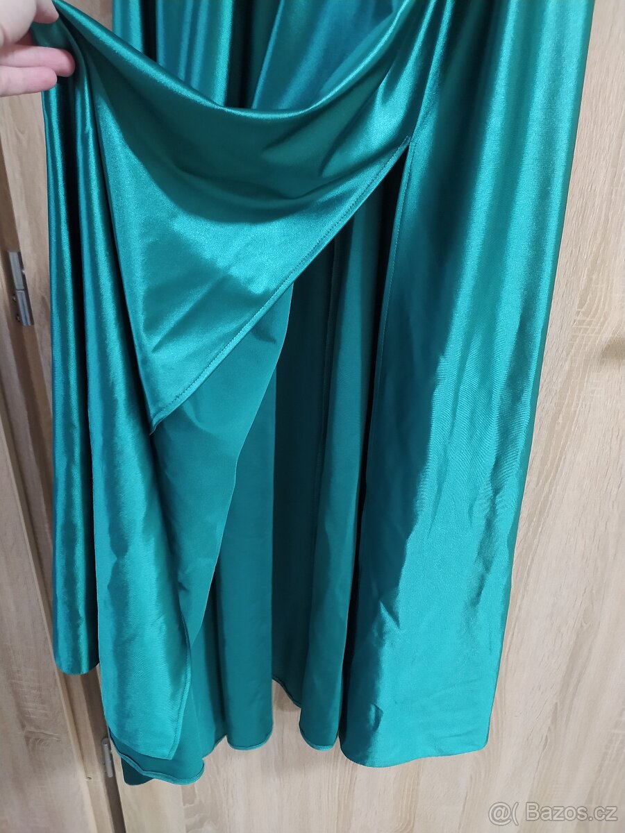 Zelené plesové šaty - 3