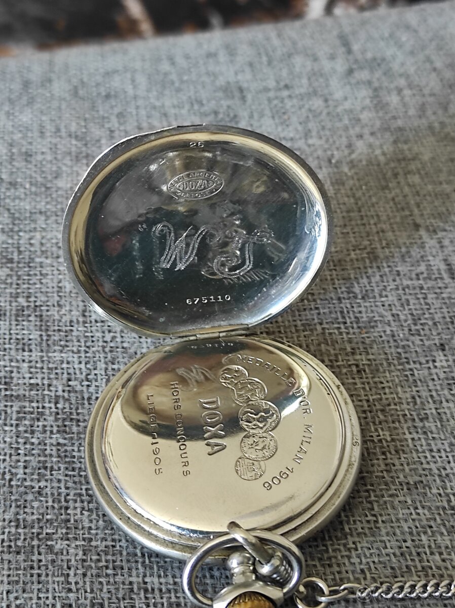 KAPESNÍ HODINKY DOXA - 3