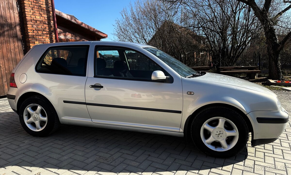 Volkswagen Golf 4 - 3