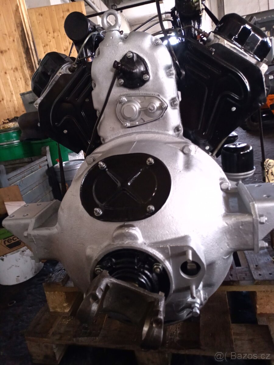 Motor Tatra 148 - 3