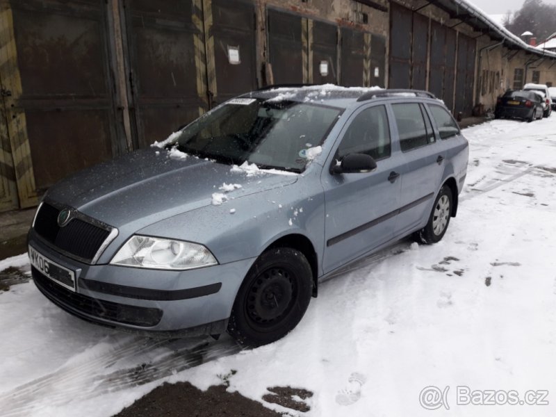 ŠKODA Octavia 1,6 FSI 85 KW - 3