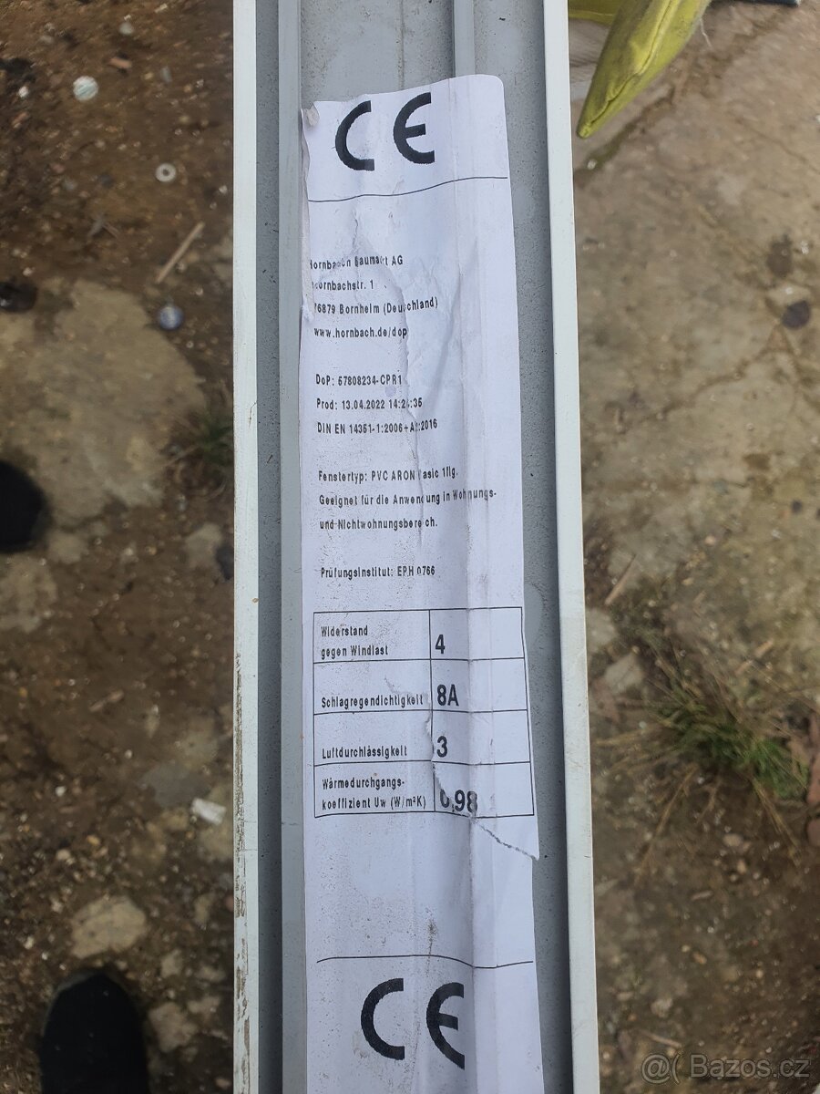 Plastove okno Aron 800x900, trojsklo - 3