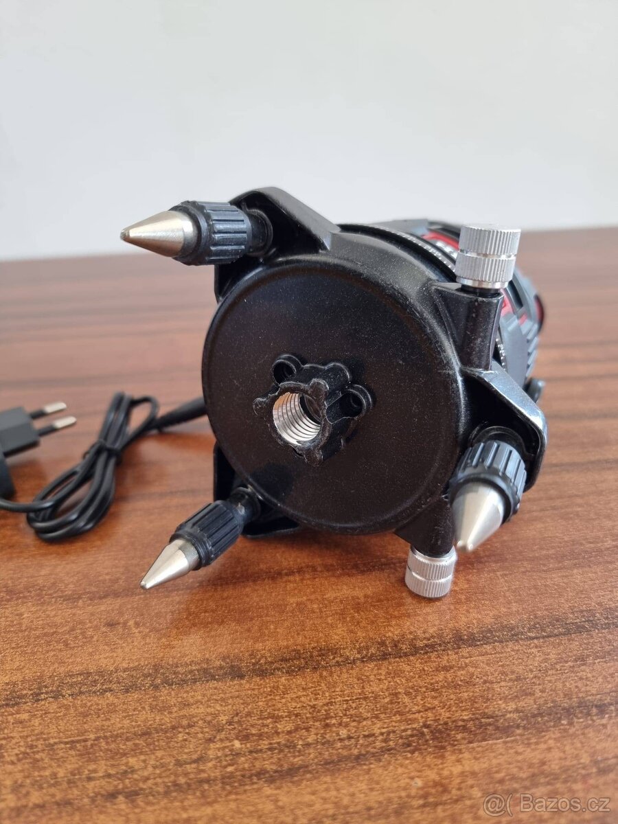 Prodám nový křížový laser HILDA s červeným paprskem - 3