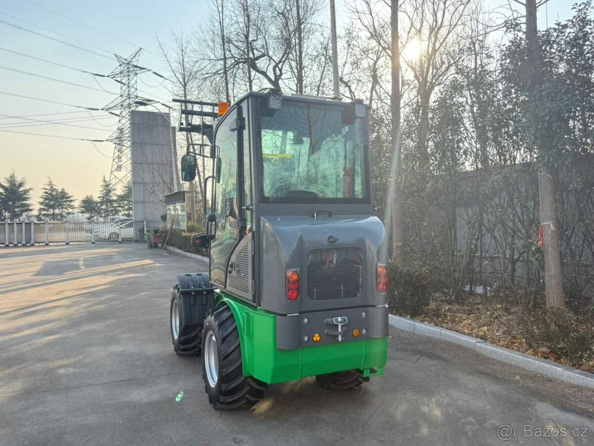 Teleskopický nakladač Elektrický - 3