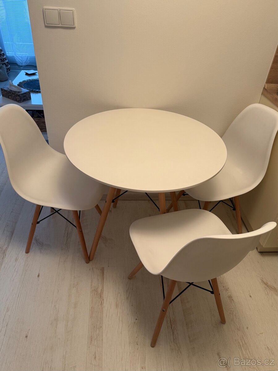 Kulatý stůl a židle plastová Scandi 4 ks - 3