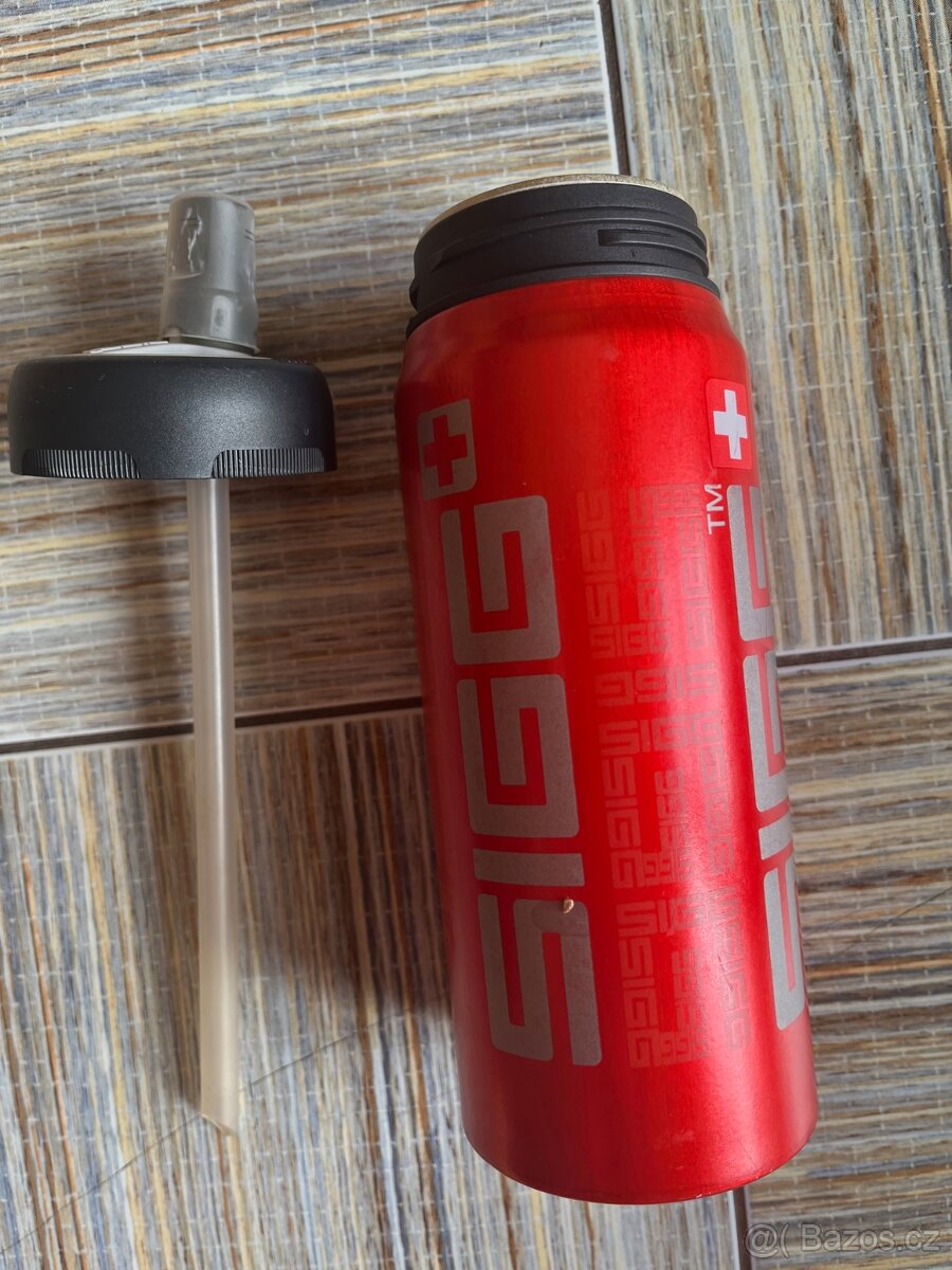 Lahev SIGG NAT Siggnificant Red 600 ml - 3