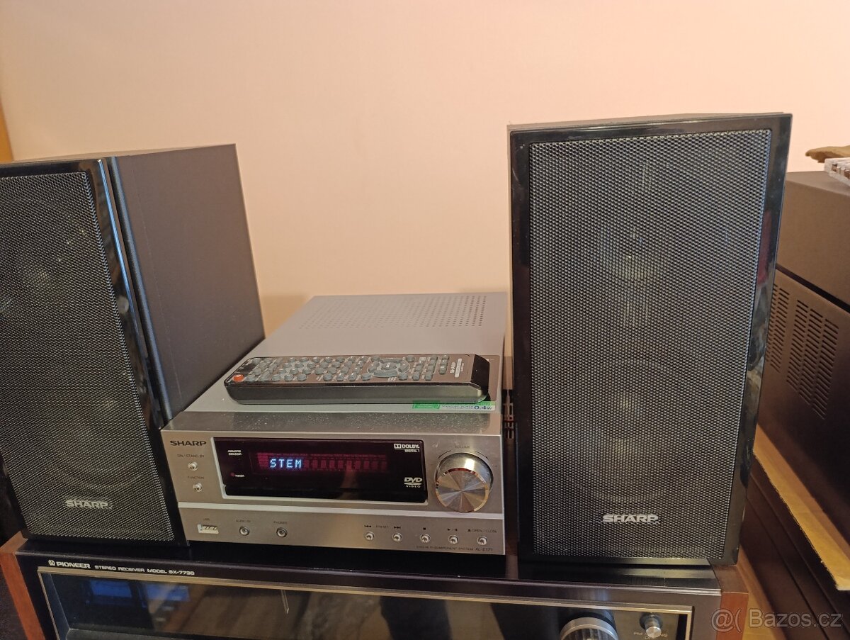 Mini věž SHARP - 3