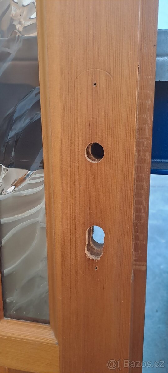 Prodám falcové dřevěné dveře 80cm - 3