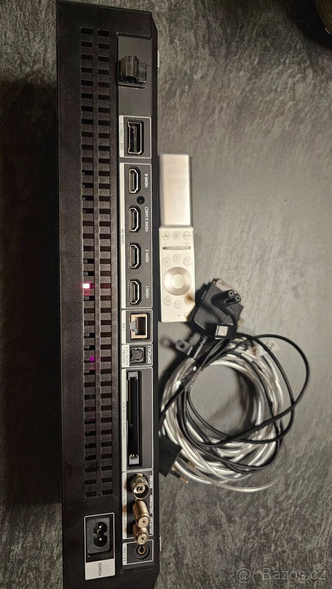 Samsung One box connect z QE65Q85 - 3