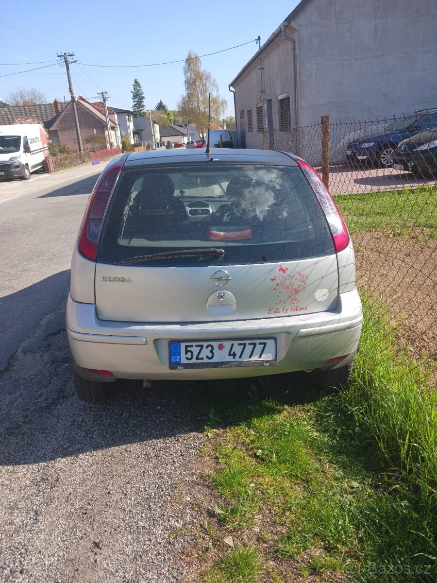 Opel Corsa C 1.0 - 3