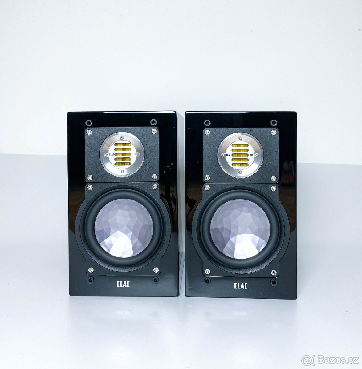 Elac BS 243 Black High Gloss - 3
