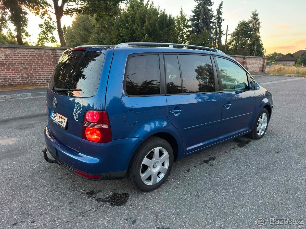 Vw Touran 2.0TDi DSG - 3