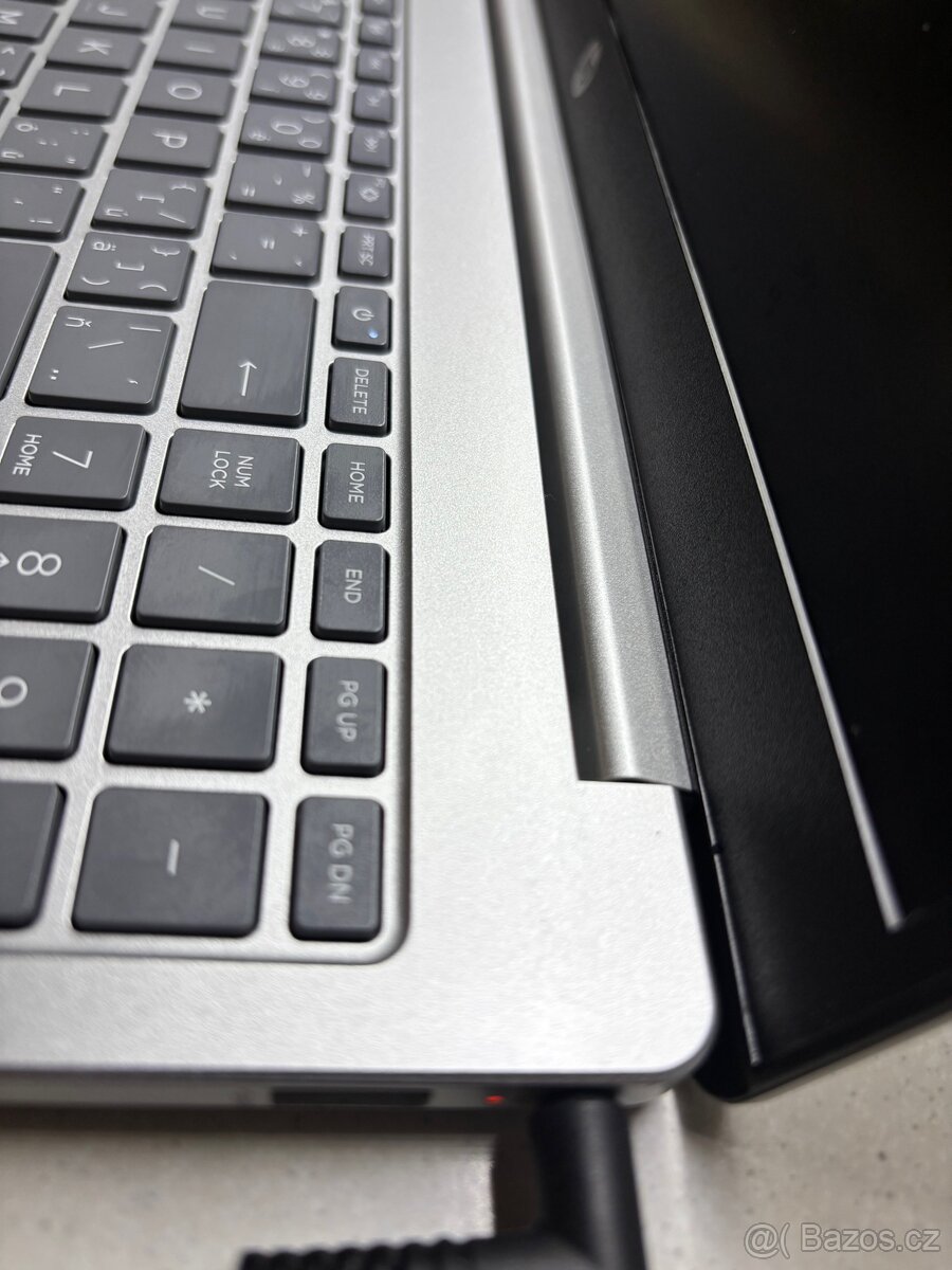 HP notebook - nefunkční - 3