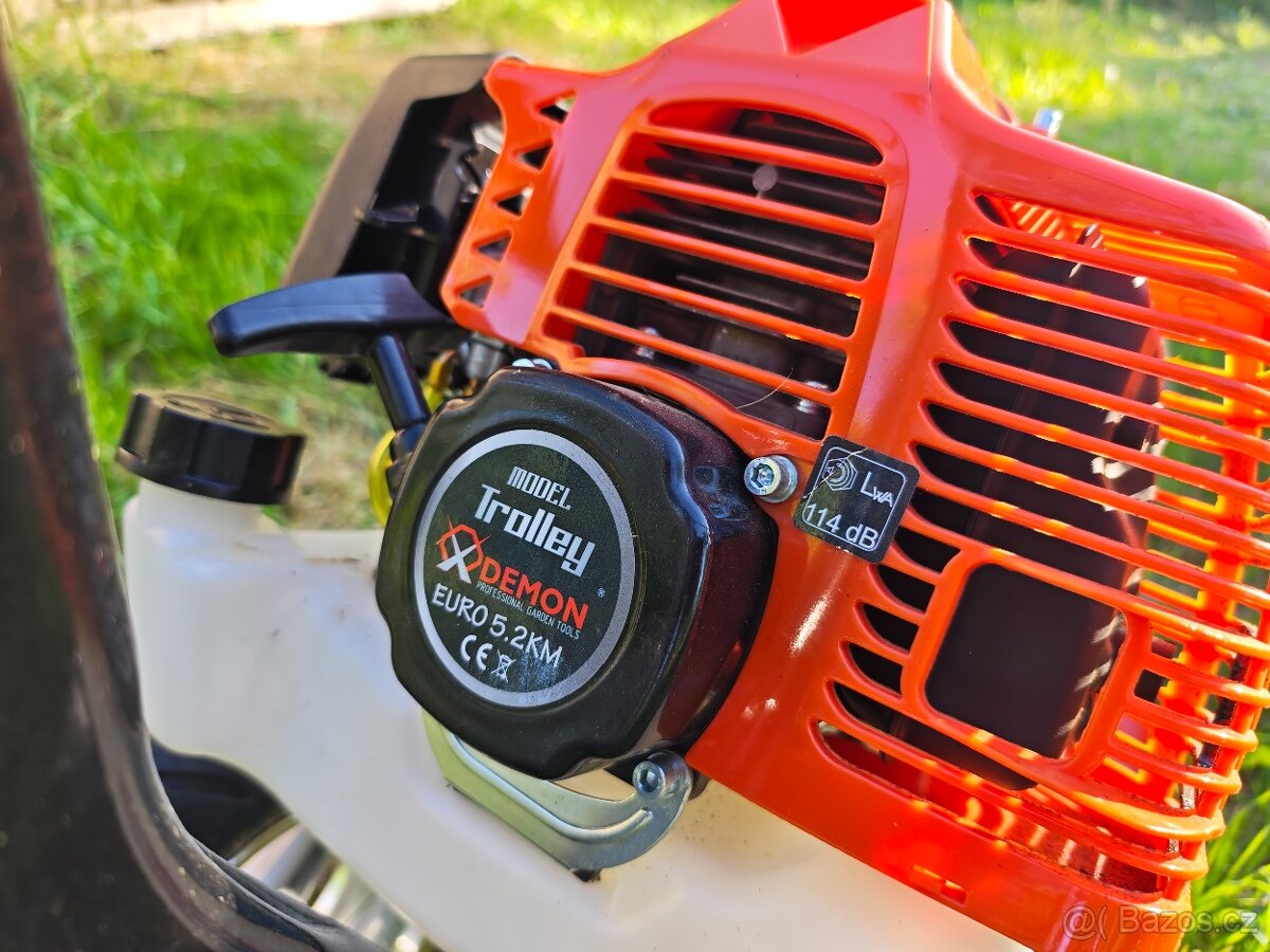 Prodám křovinořez DEMON na kolečkách - 3