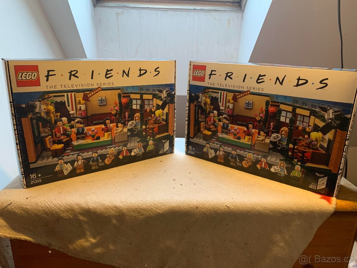 LEGO® Ideas 21319 Central Perk - 3