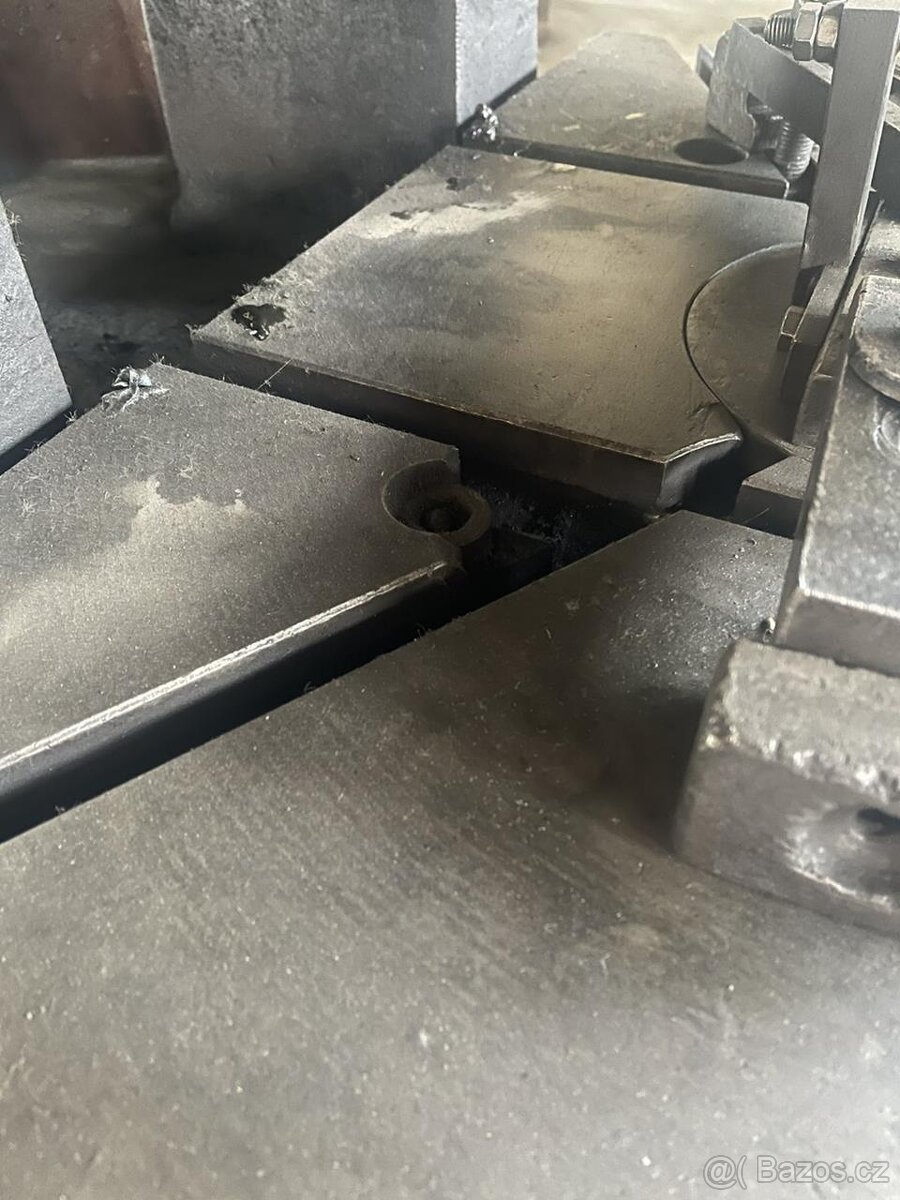 Výstředníkový lis SMERAL LEN 63 C - 3