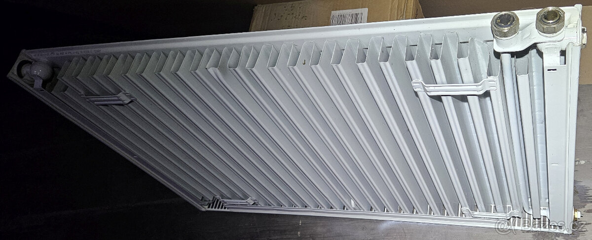 Deskový radiátor Korado 11/600/900 - 3