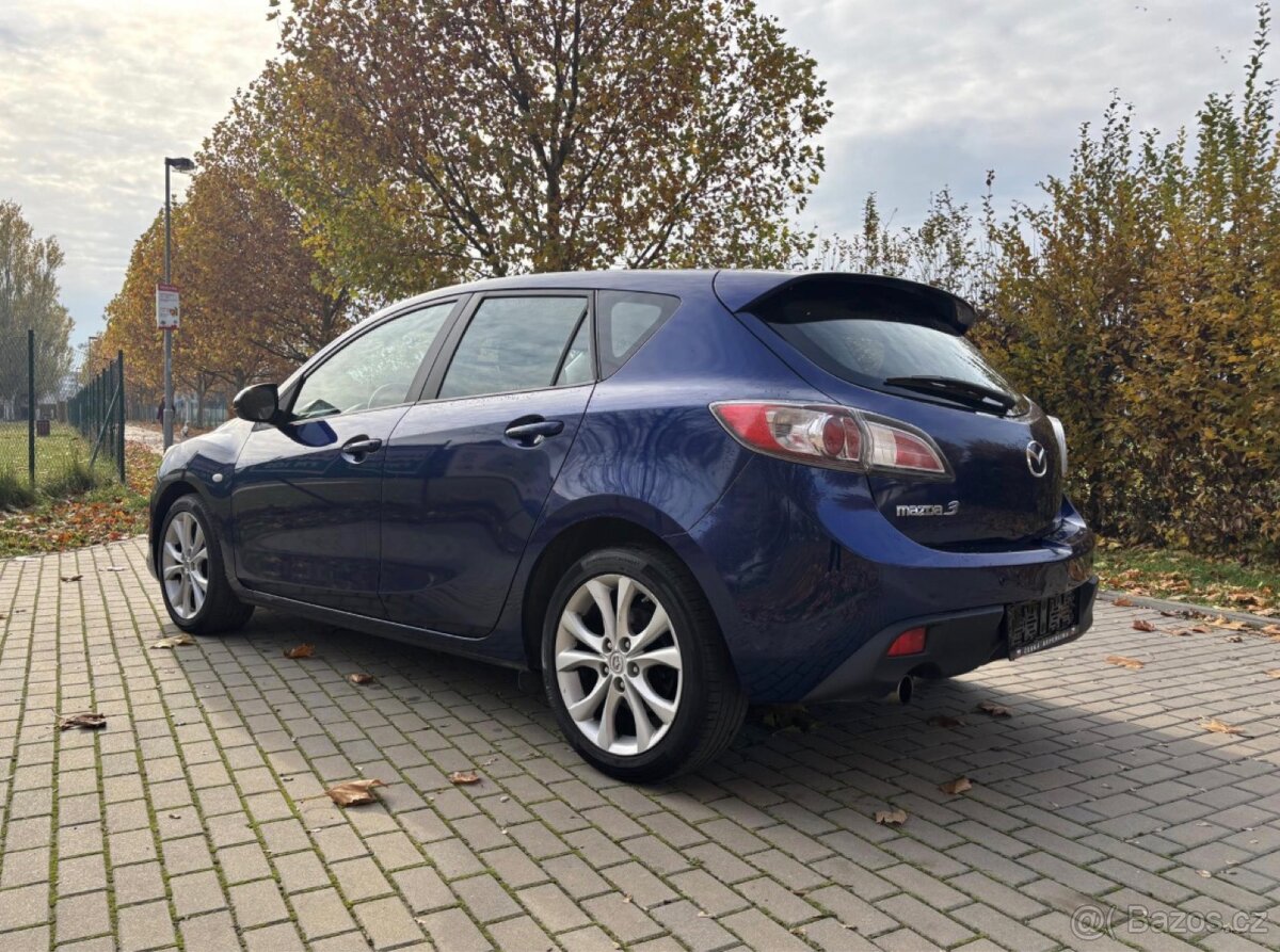 MAZDA 3 2.0 111 KW EXCLUSIVE-LINE ROK 2011 - BENZÍN - 3