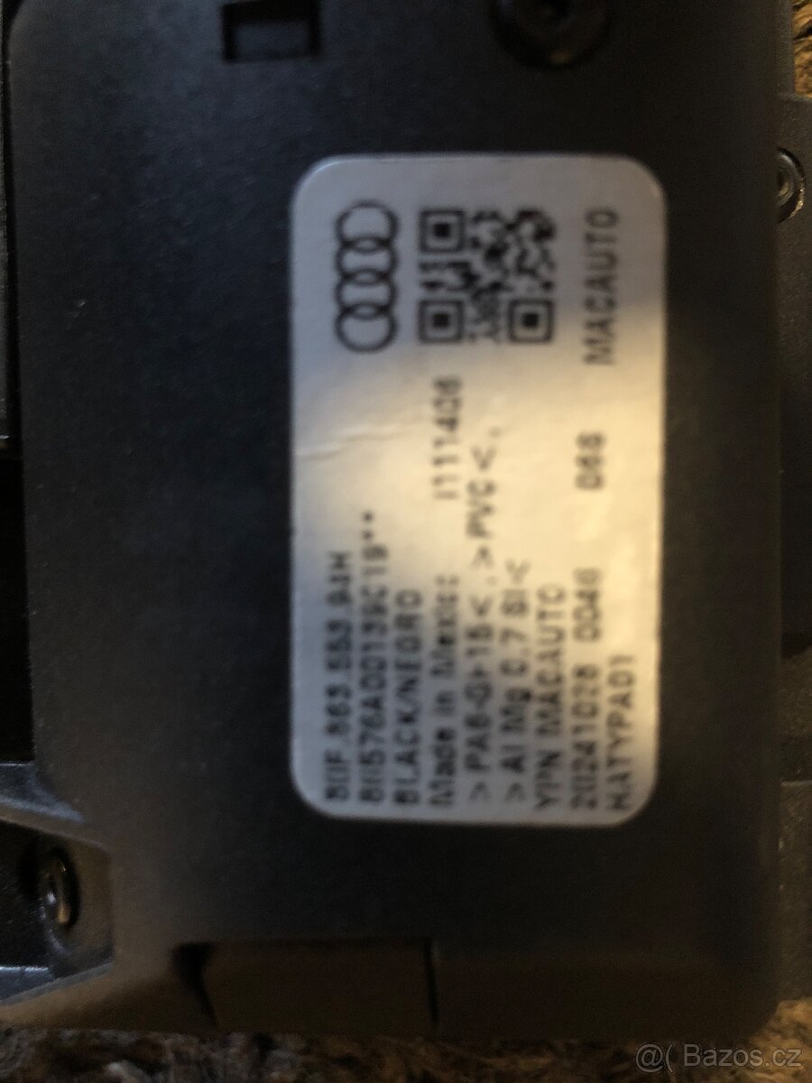 Roleta kufru Audi Q5 8R - 3