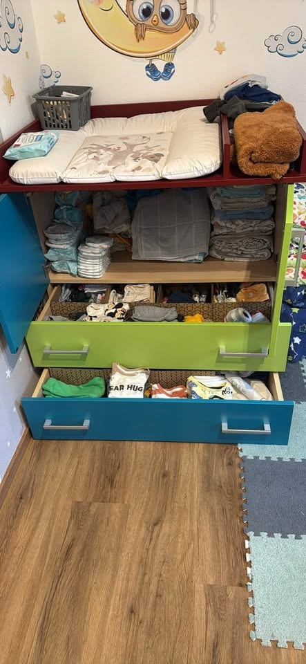 Přebalovací skříň - 3