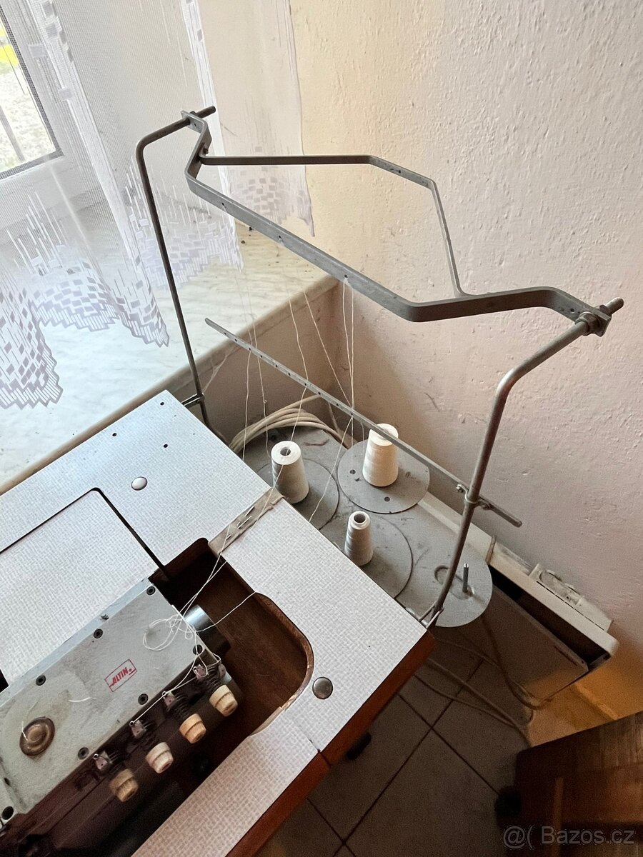 Šicí stroj - 3