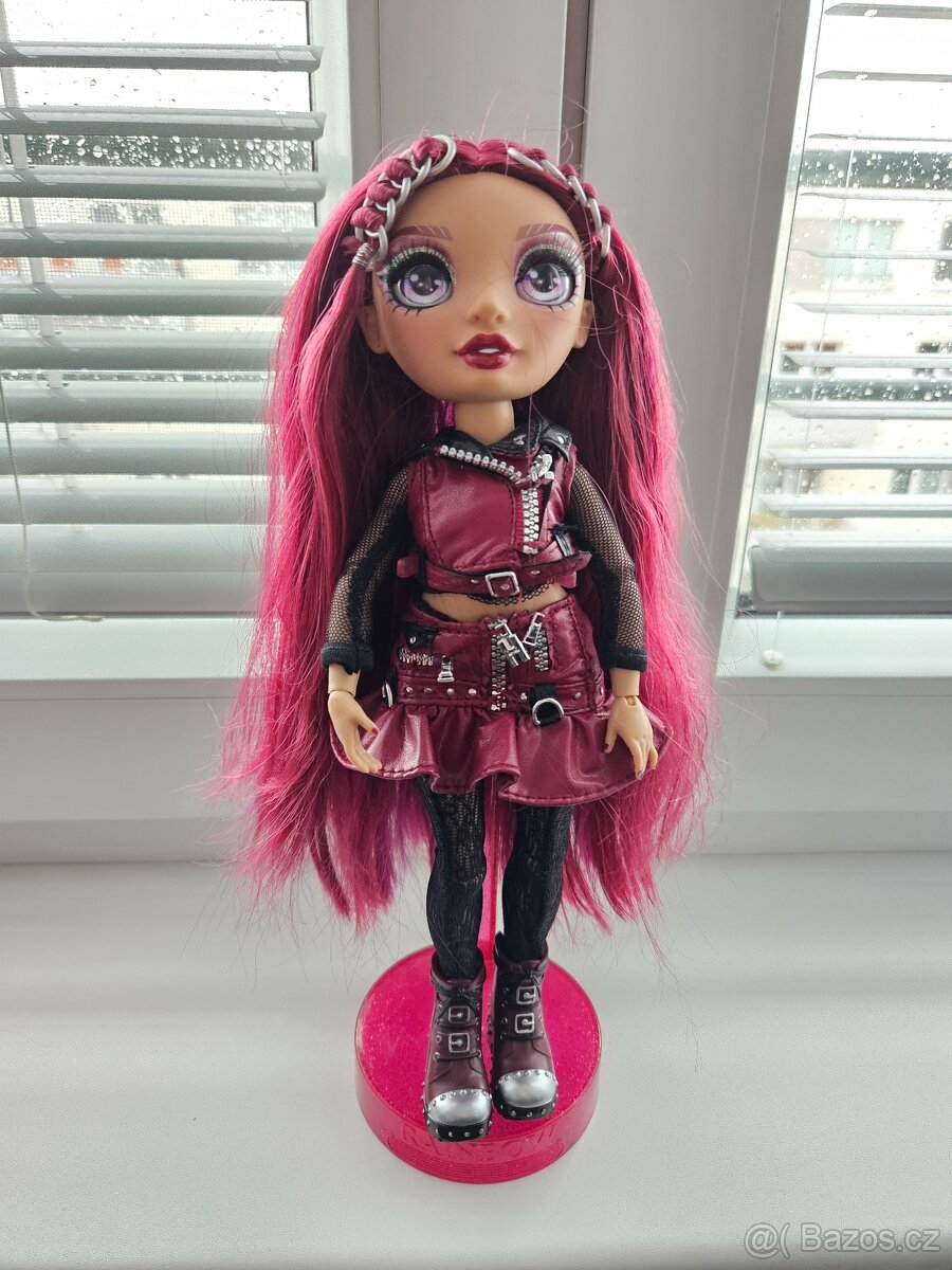 Rainbow high panenka Mila Berrymore - 3