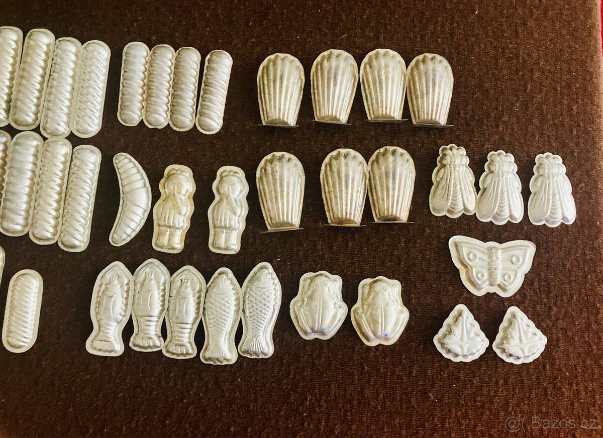 Starožitné formičky a vykrajovátka na cukroví - 3