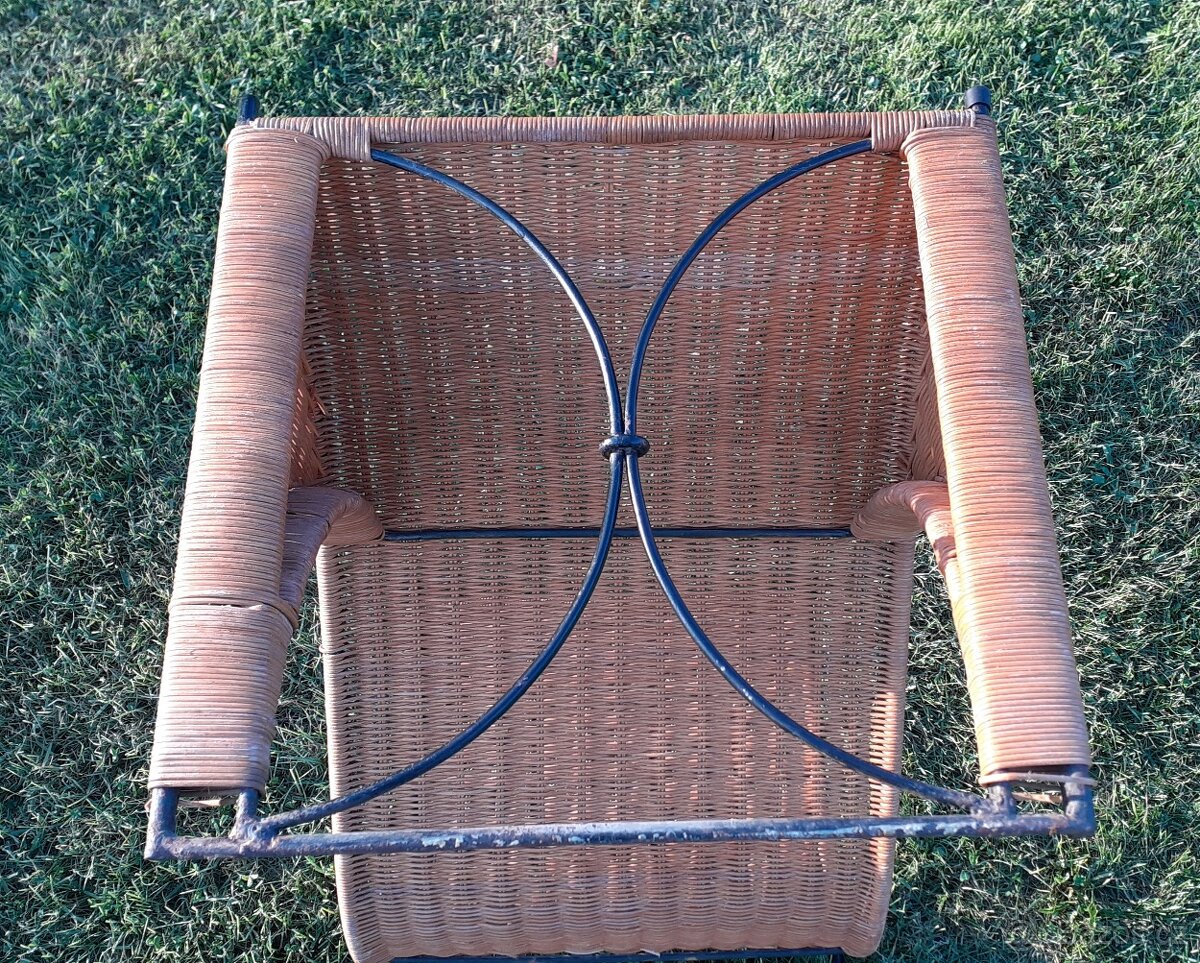 Retro ratanový stojan - 3