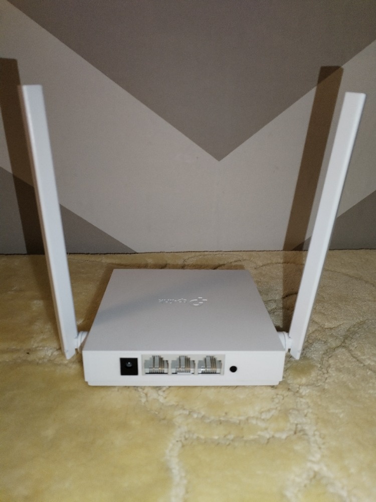 TP-Link TL-WR820N - 3