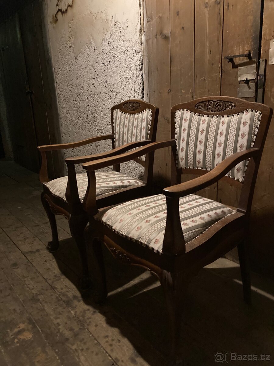 Krásná historická křesílka (židle ) - 3