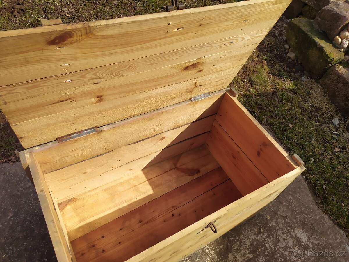 Stará dřevěná bedna - 3