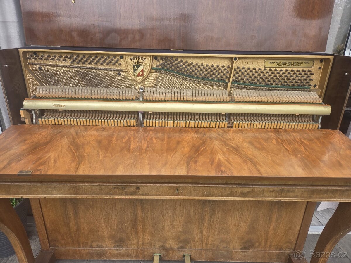 Piano Petrof - 3