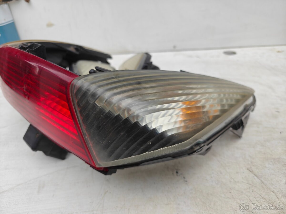 Honda FJS 600 / 400 Silver Wing - Zadní světlo - 3