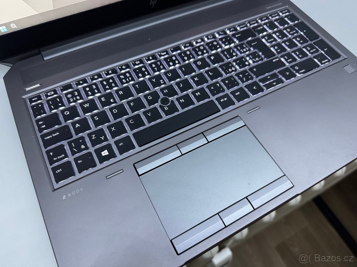 HP ZBook 15 G5 "výkonný notebook" - 3