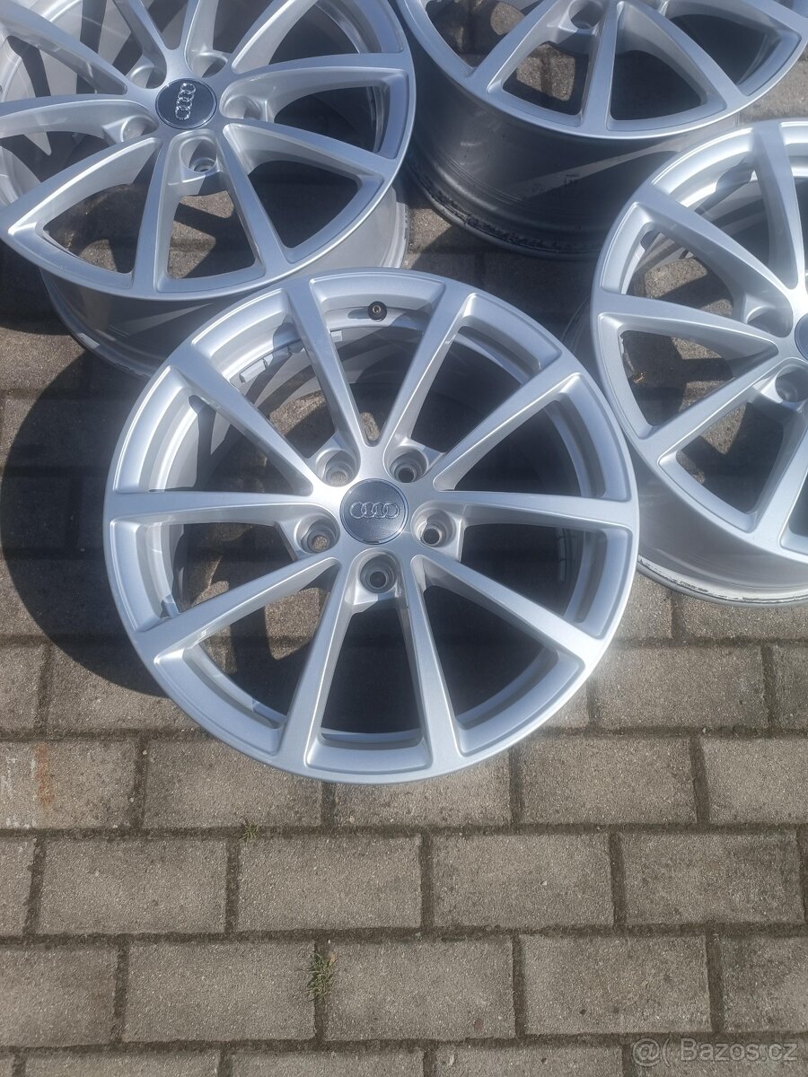 238. Originál Alu kola Audi R17 - 3