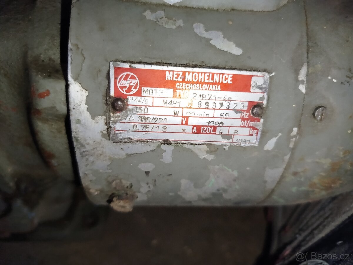 Elektromotr s převodovkou - 3