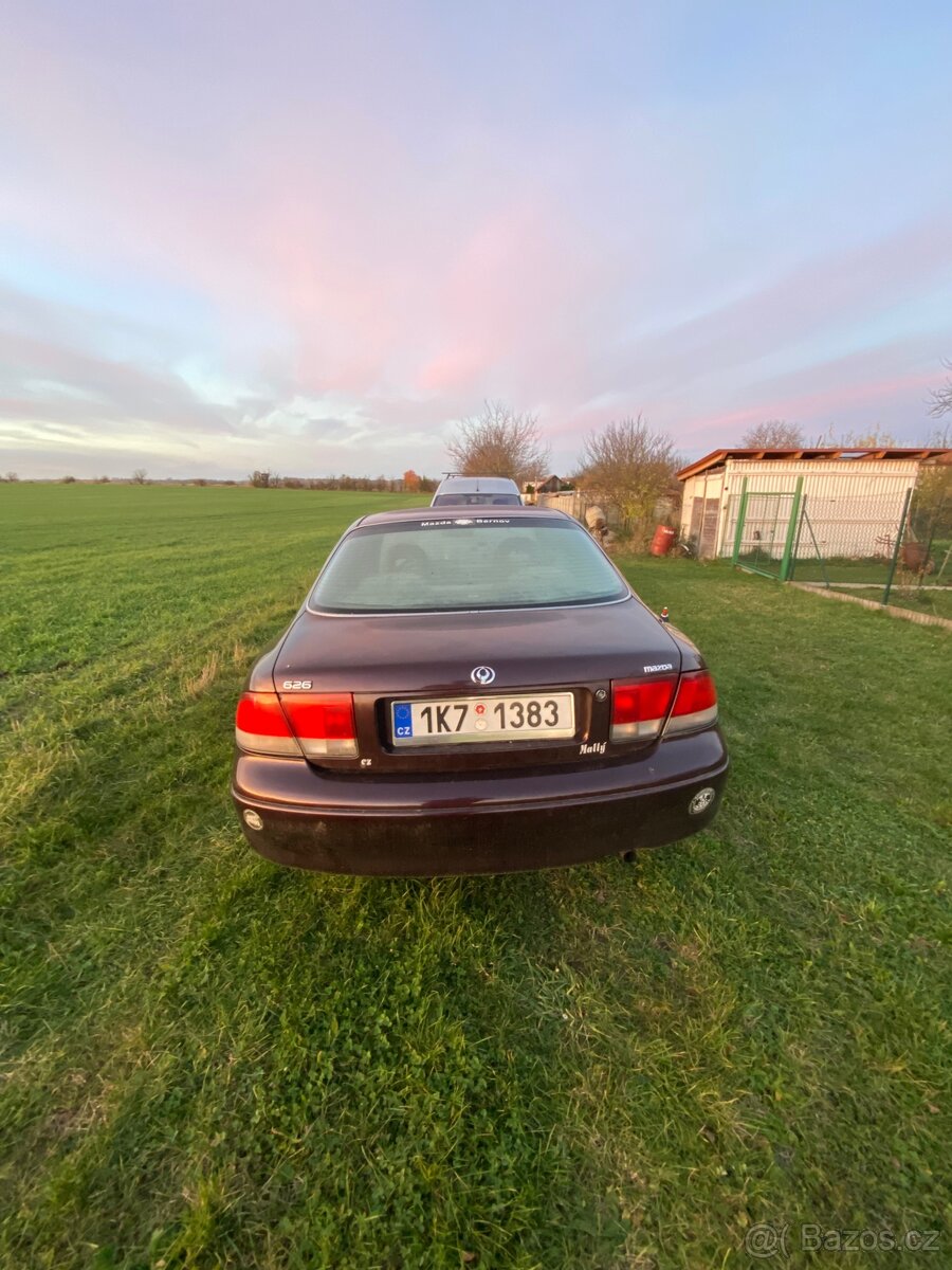 Mazda 626 2.0DOHC - 3