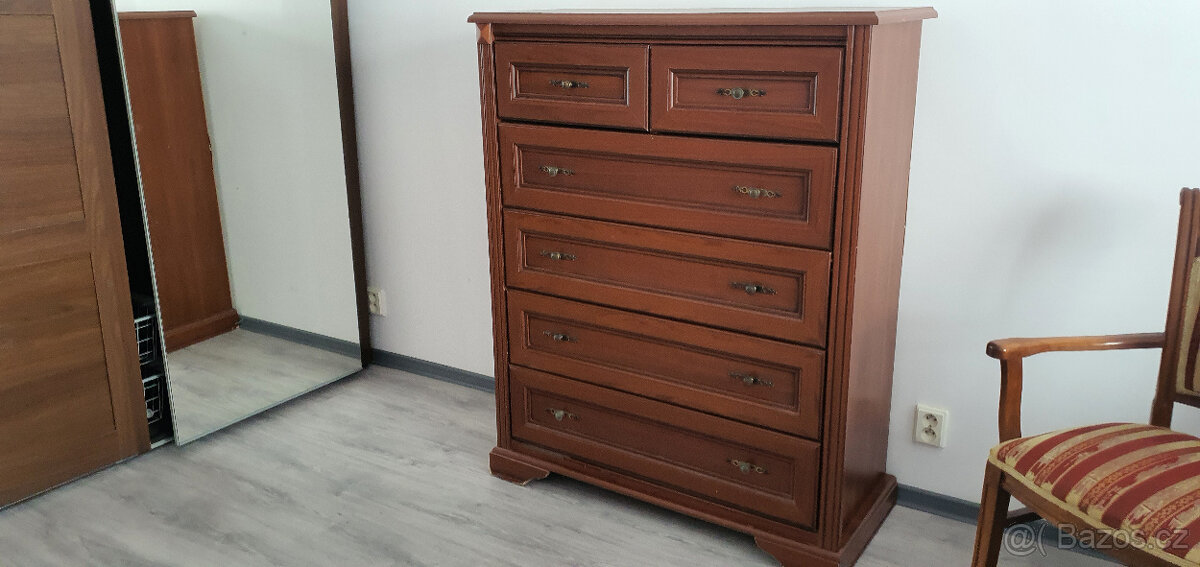 vysoký elegantní komod výborný stav - 3