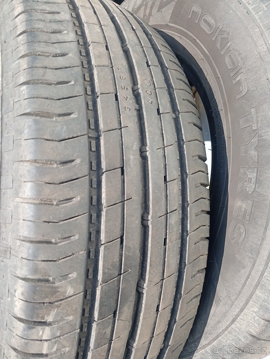 Pneu 215/70R15C letní - 3