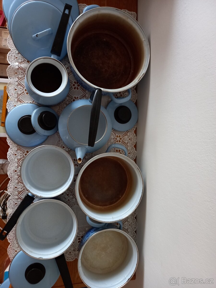 Sada smaltovaných hrnců - 3
