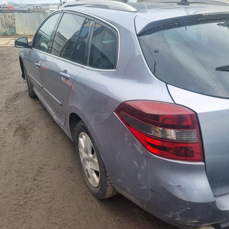 Renault Laguna 2010 2.0 dci - 3