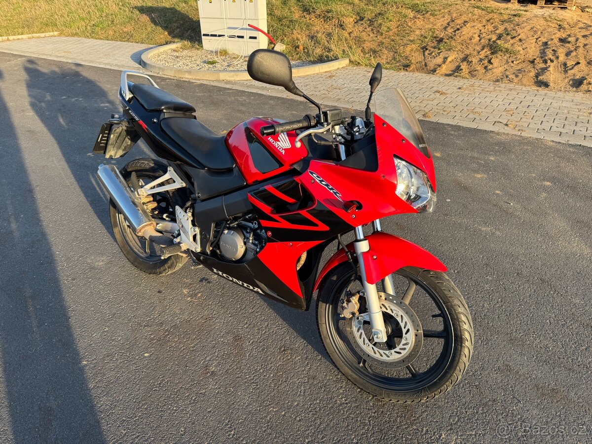 Honda CBR 125R - 3