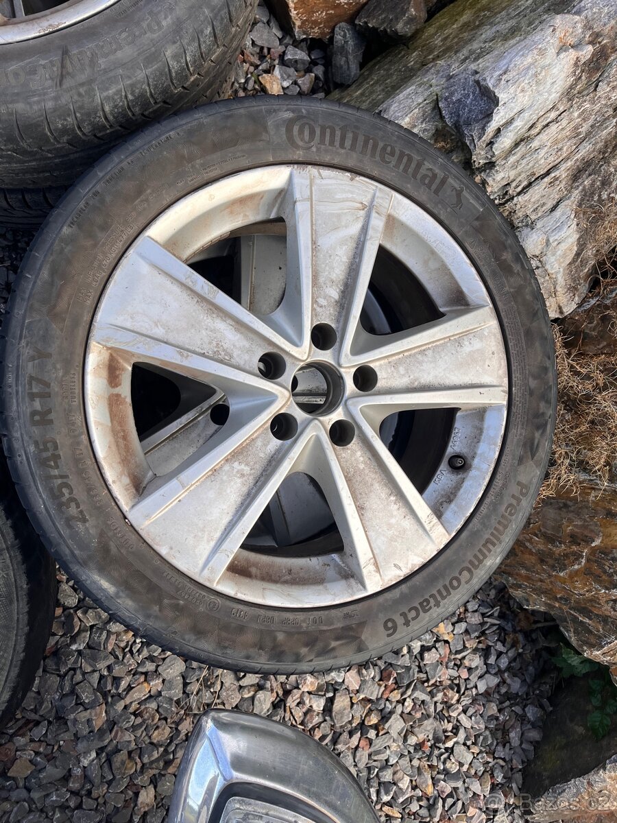 Alu kola 235/45 R17 - 3